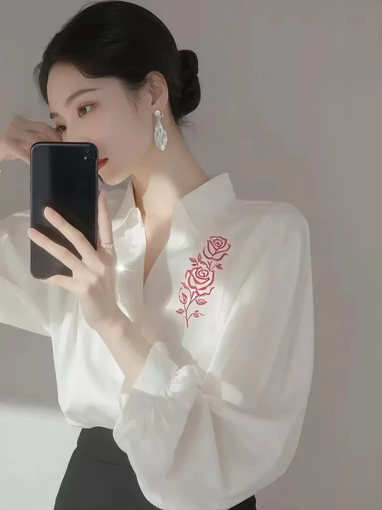 时尚气质小众秋季百搭宽松慵懒风高级感穿搭减龄小衫法式印花上衣