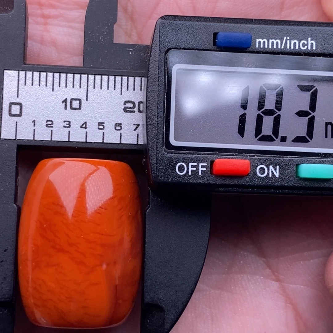 南红玛瑙未镶嵌配饰有瑕疵有裂