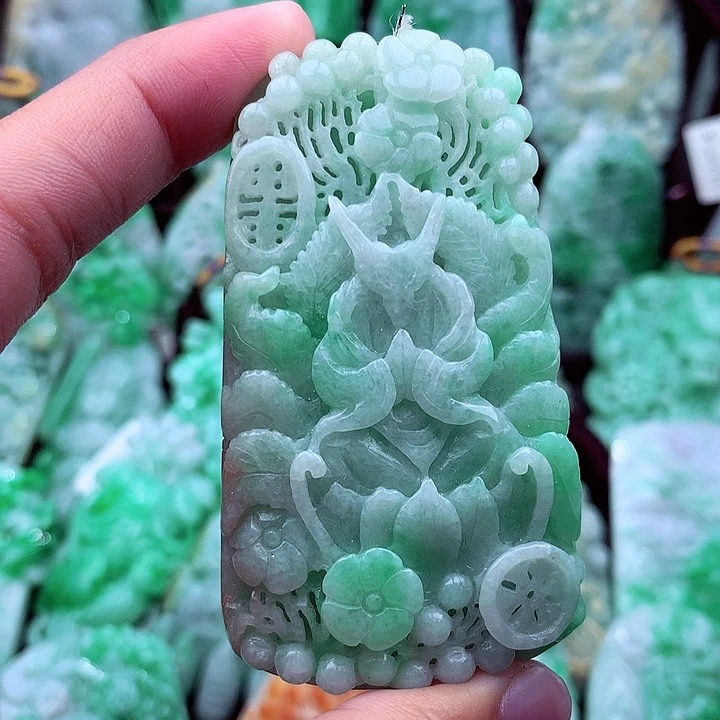 翡翠吊坠(不含链)未镶嵌