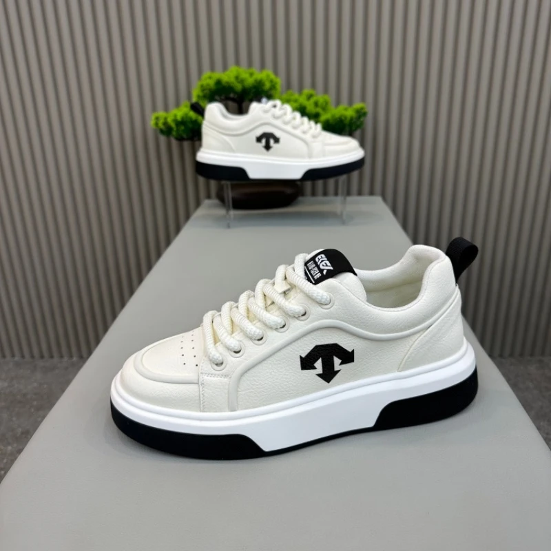 男鞋2025秋季新款舒适百搭时尚板鞋潮流简约低帮系带运动休闲鞋男