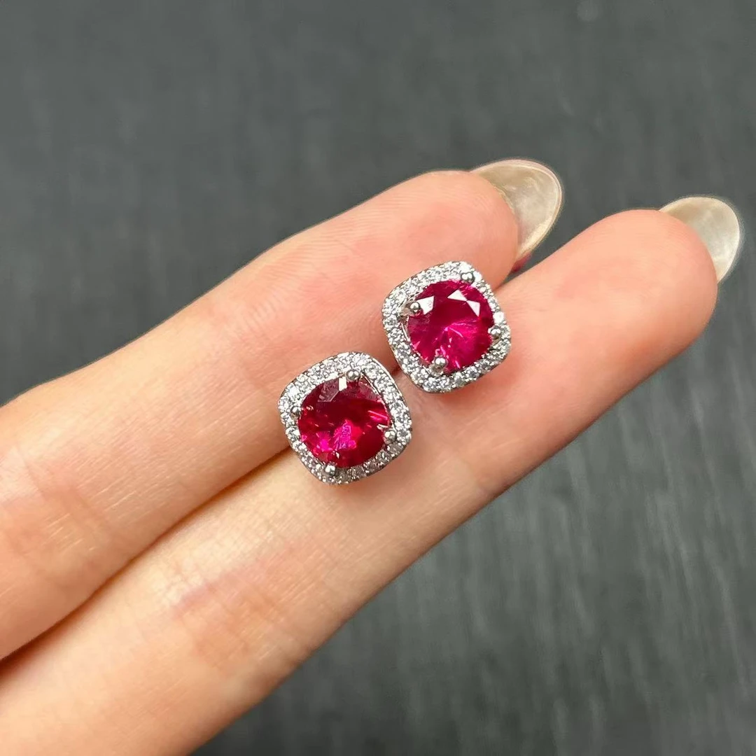 阿鲁沙-典藏轻奢红宝石-精工合金培育耳饰486银针