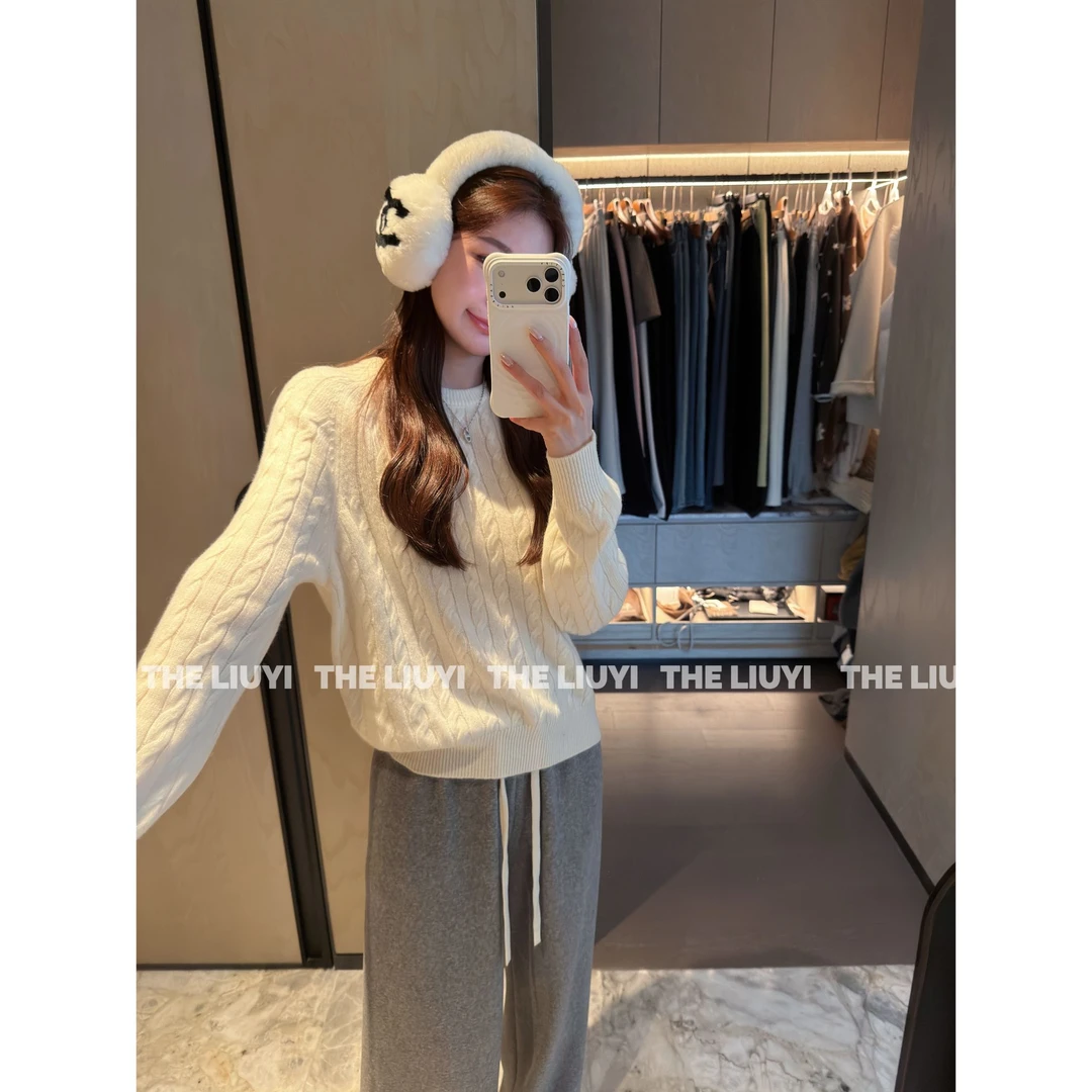 【LIUYI】小马毛衣~百搭羊毛亲肤绞花圆领套头毛衣510228