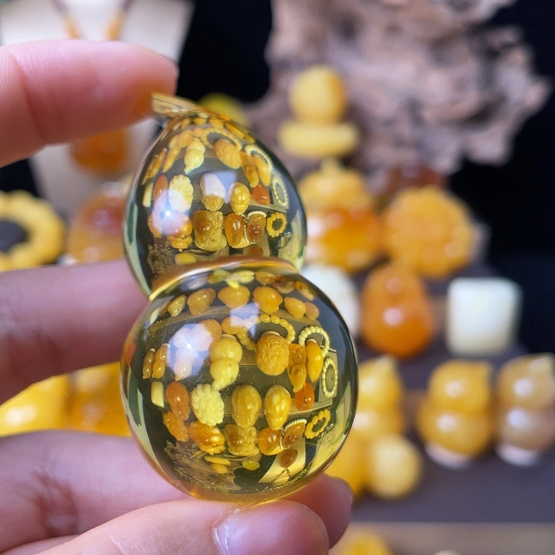 琥珀未镶嵌珠宝奇石