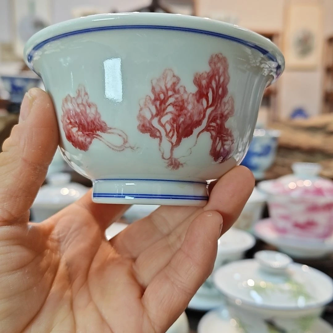 ?****六景德镇手工手绘釉里红主人杯