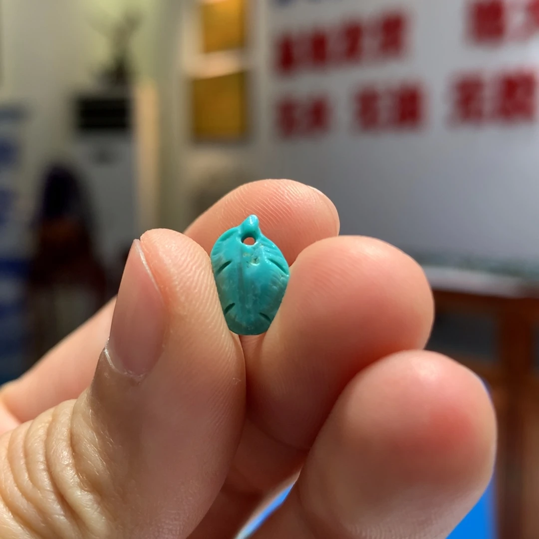 绿松石配饰未镶嵌