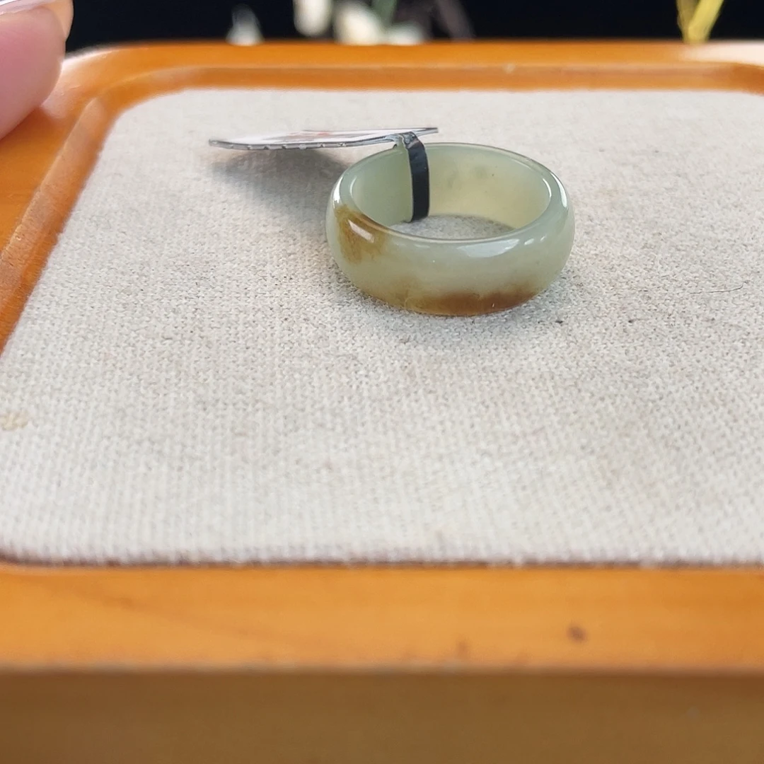 和田玉（糖玉）未镶嵌戒指Y38飘糖原切18.4不退换