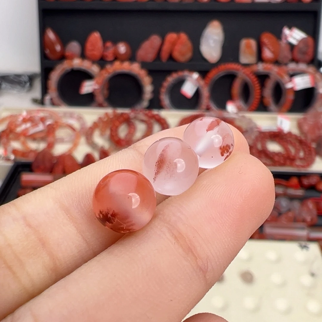 逐***.南红玛瑙未镶嵌颈饰冰飘圆珠