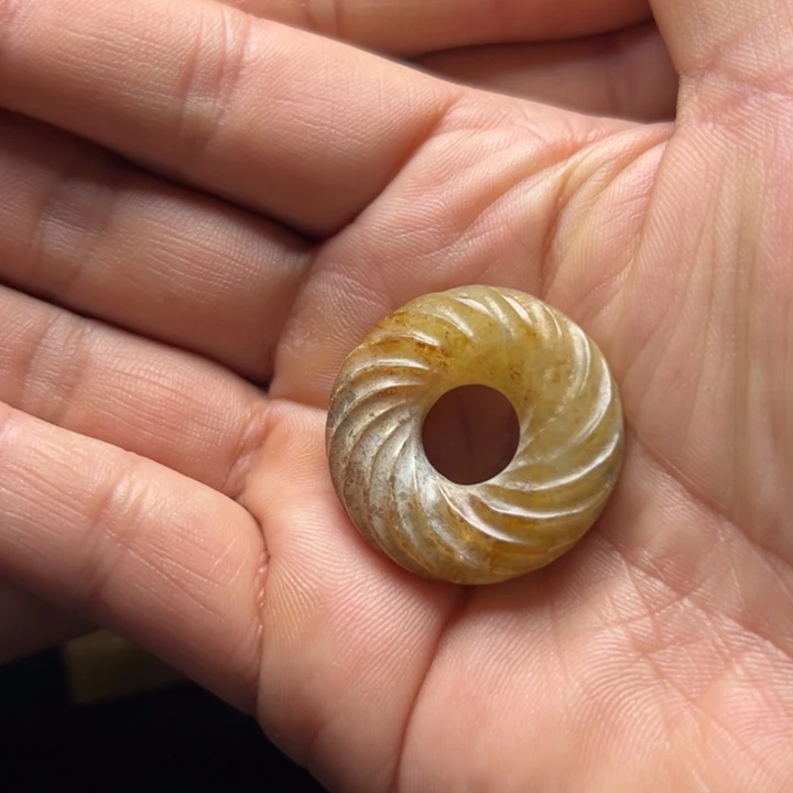 和田玉（糖玉）未镶嵌吊坠(赠链)