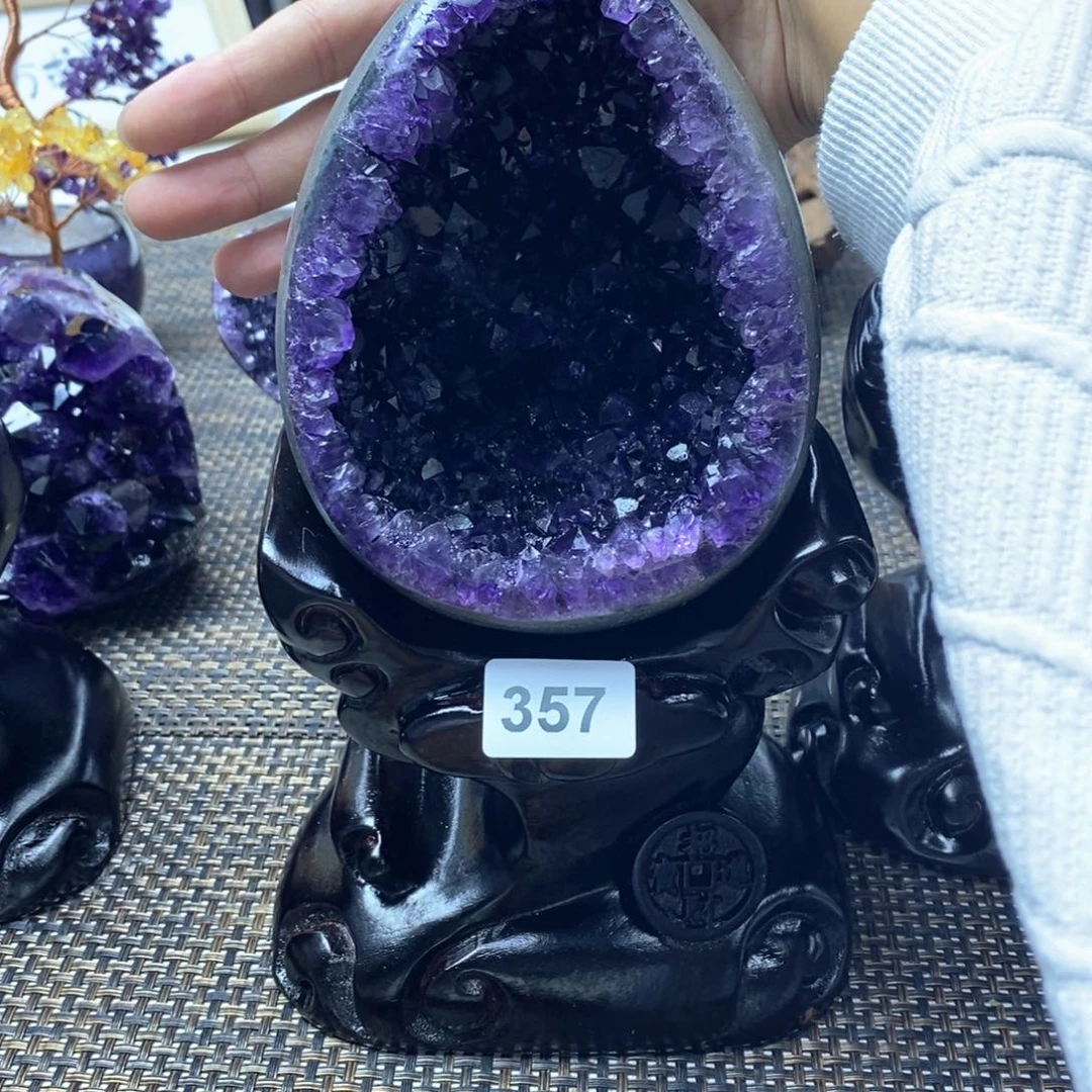 得***》紫晶未镶嵌大型摆件（非配饰）