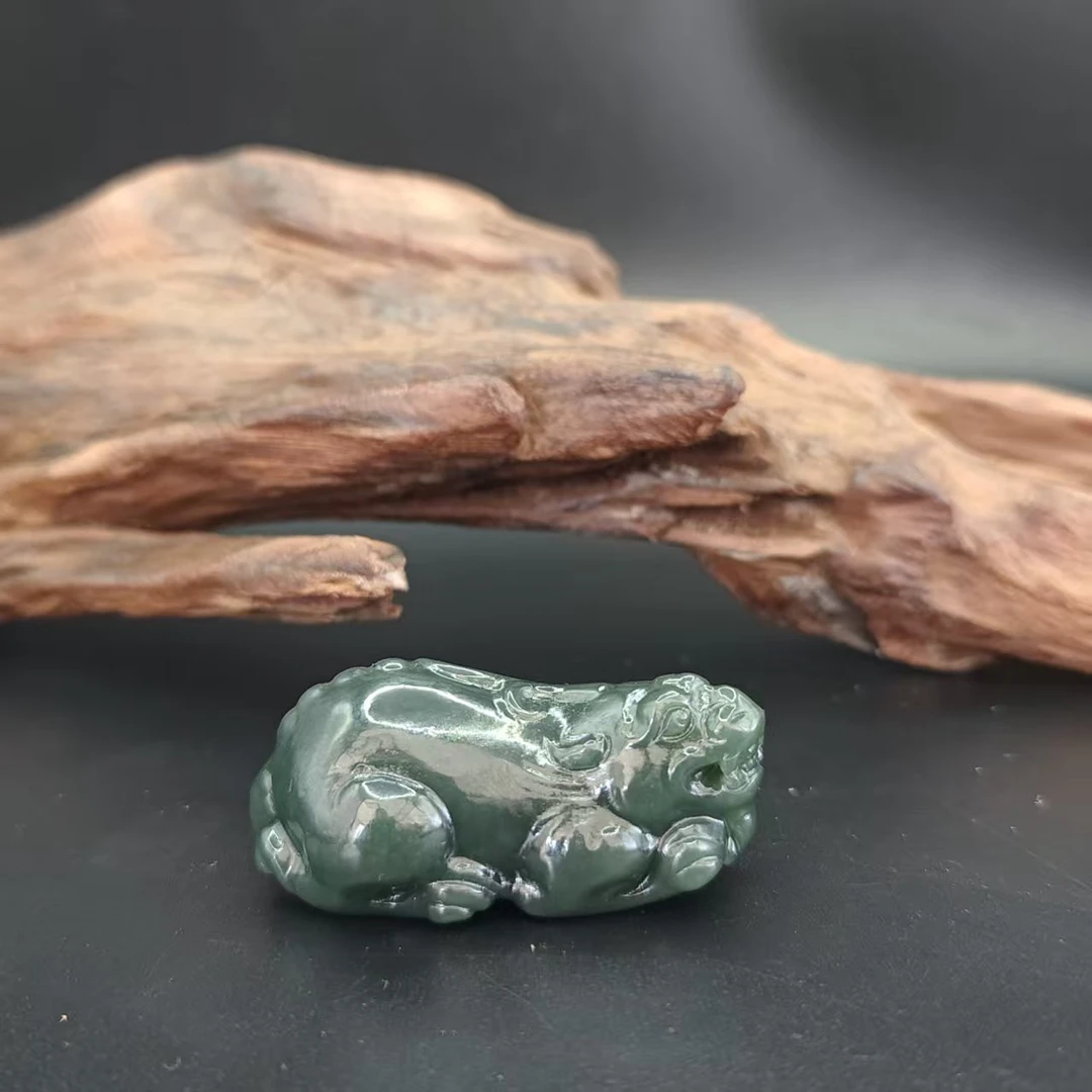 Z和田玉貔貅吊坠0026