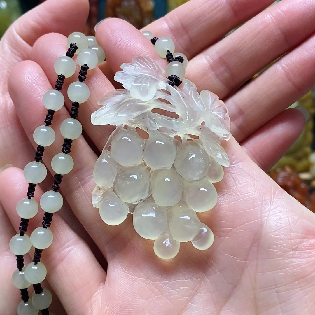 岫玉未镶嵌吊坠(赠链)