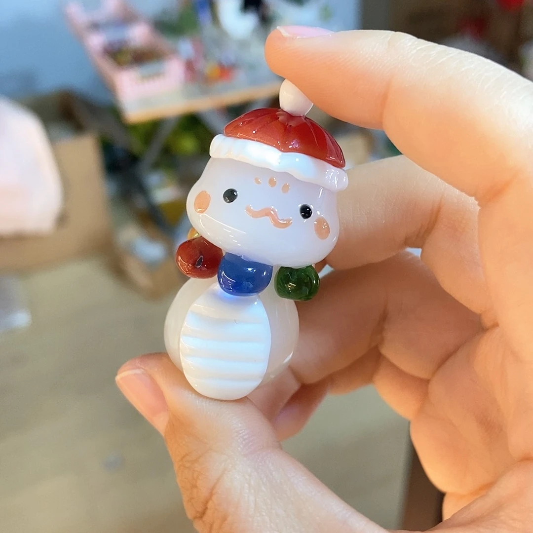 琉璃手工艺品看****染彩珠蛇