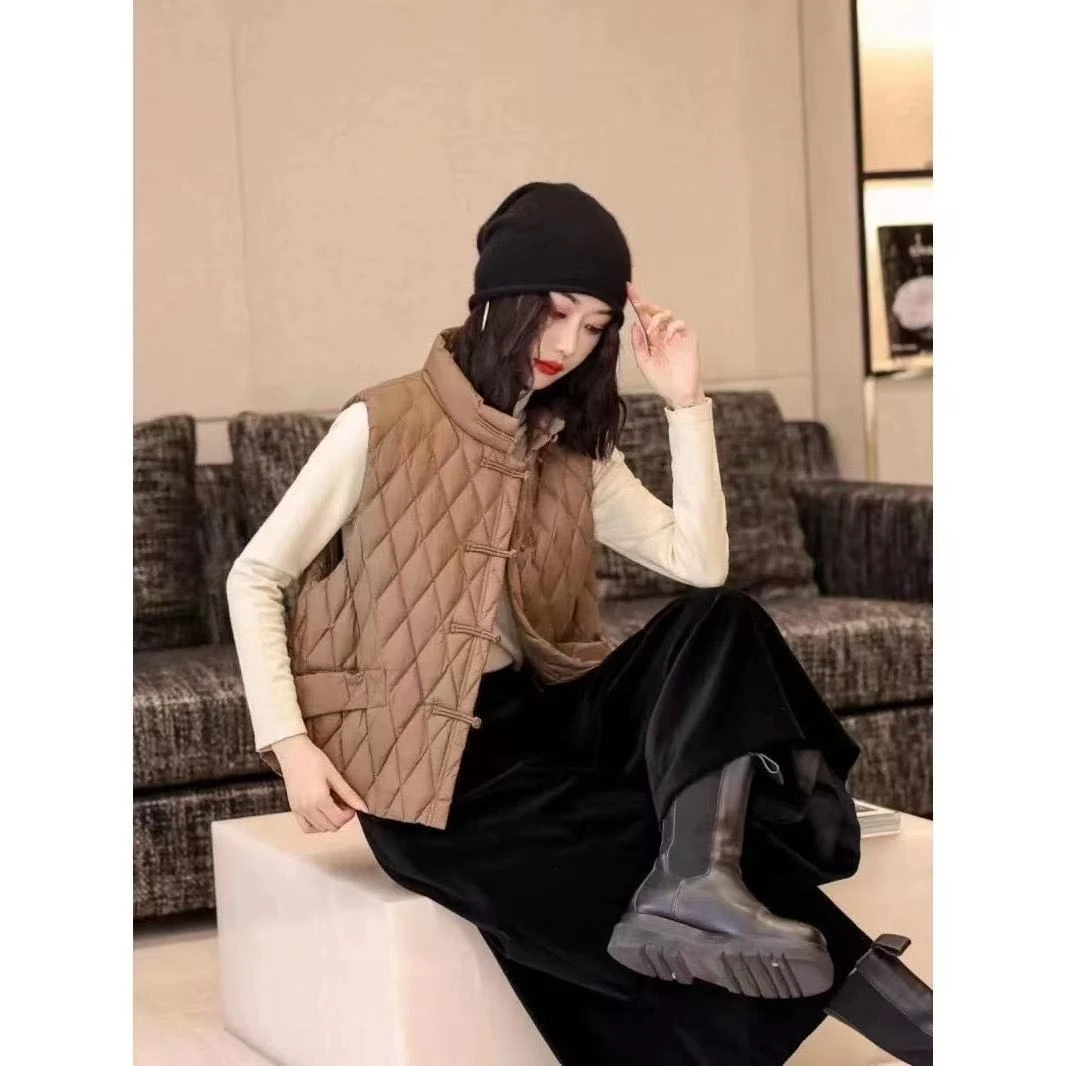 超轻!新中式洋气女款马甲国风爆款复古女士马夹秋冬季时尚