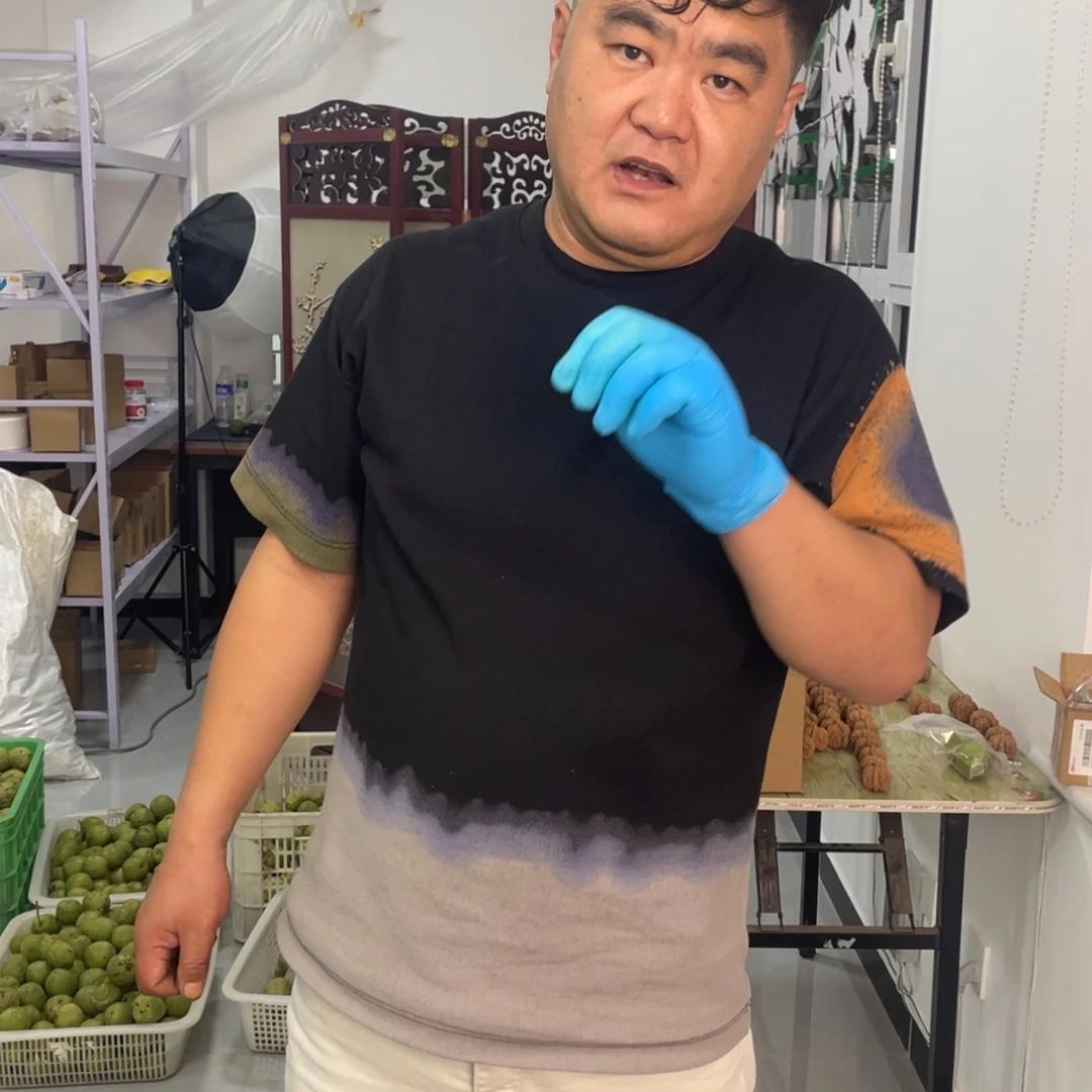 文玩核桃吊坠南瓜开果40左右4个核桃