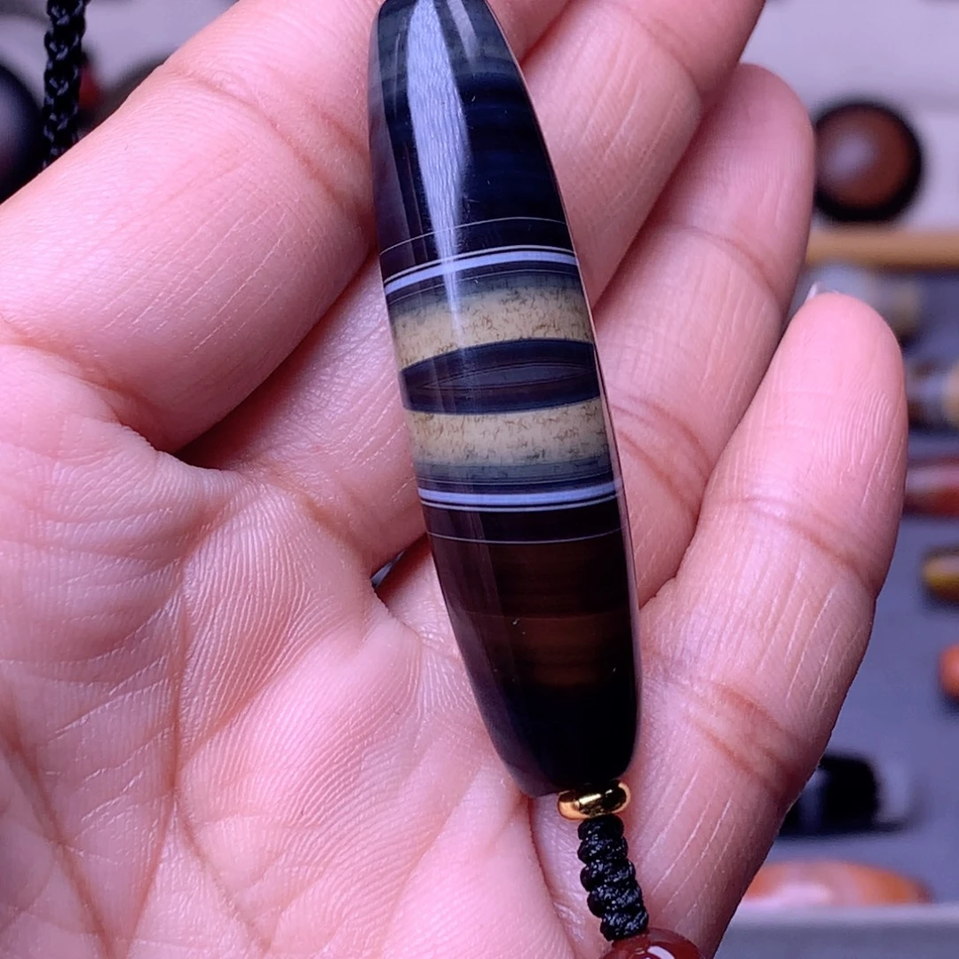 吉***东玛瑙/玉髓未镶嵌珠宝奇石