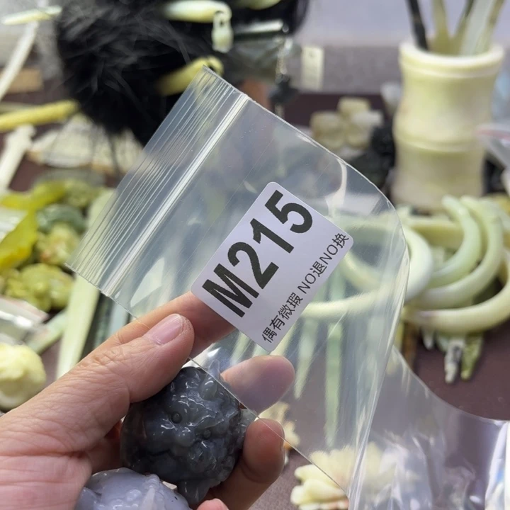 蛇纹石玉发饰合金天**莲
