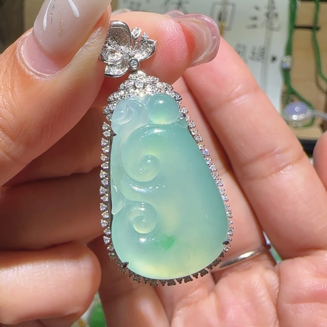 【闪购商品】翡翠颈饰18K金镶嵌缅甸