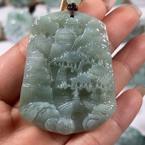 翡翠颈饰未镶嵌山水牌福利