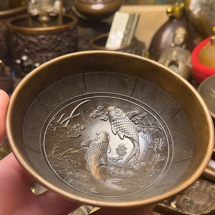 精美铜器批发档口