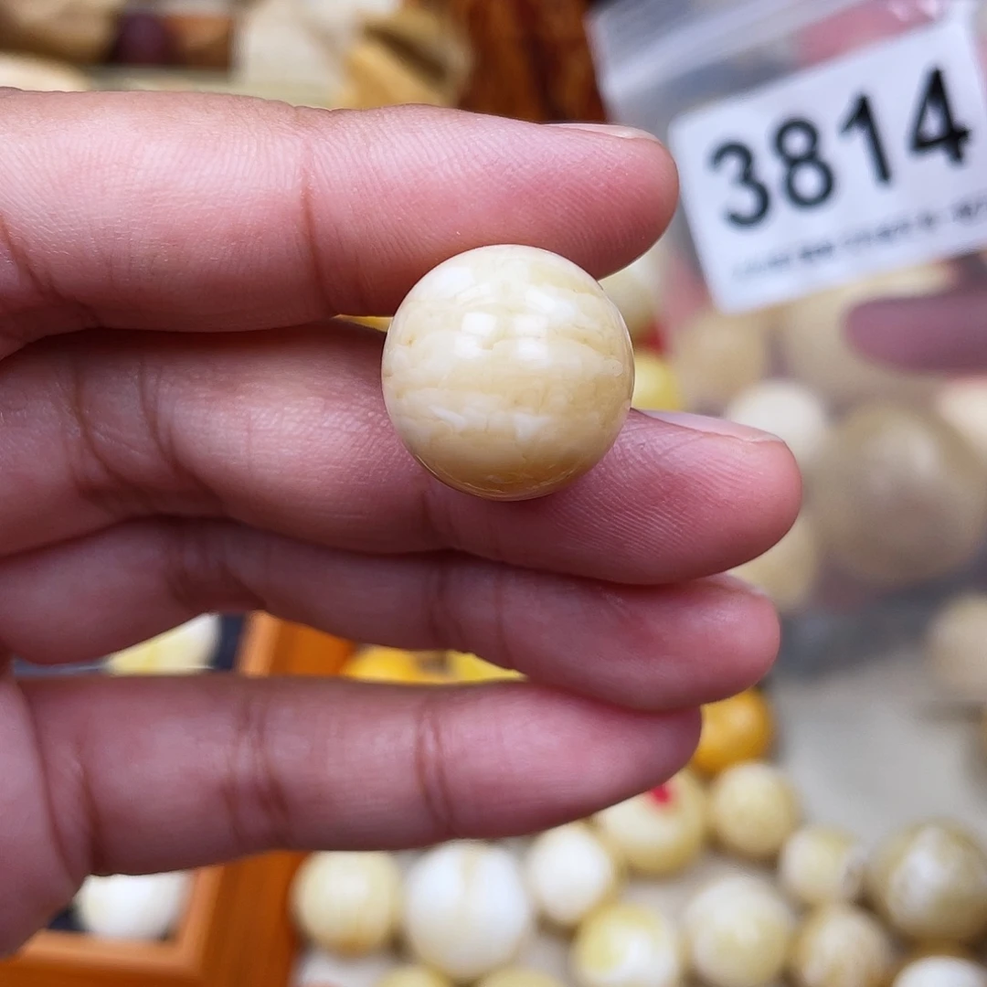 S***e蜜蜡未镶嵌珠宝奇石粉17