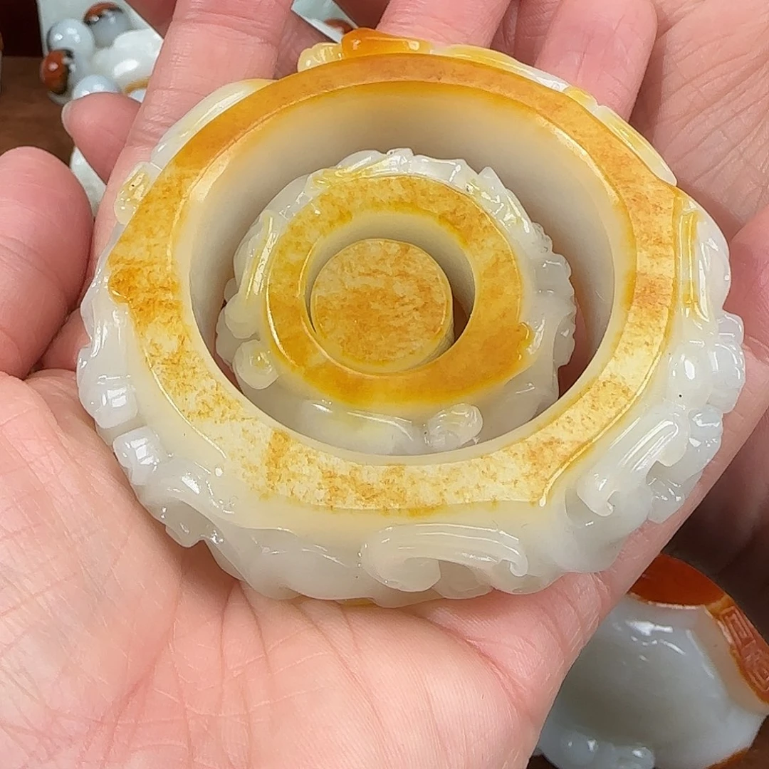 远***客和田玉未镶嵌颈饰