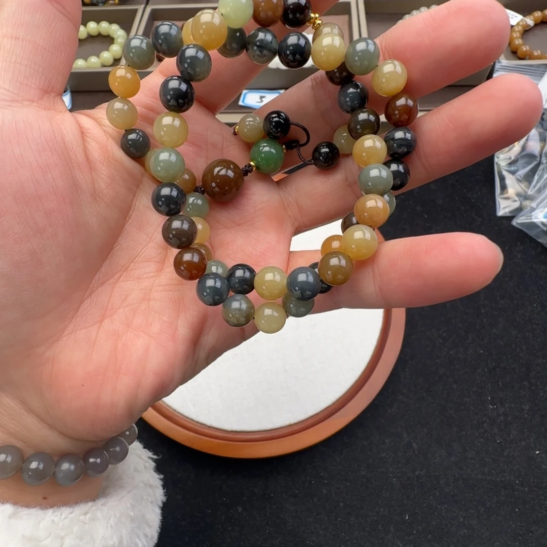 和田玉未镶嵌手链卡8楼兰项圈，54