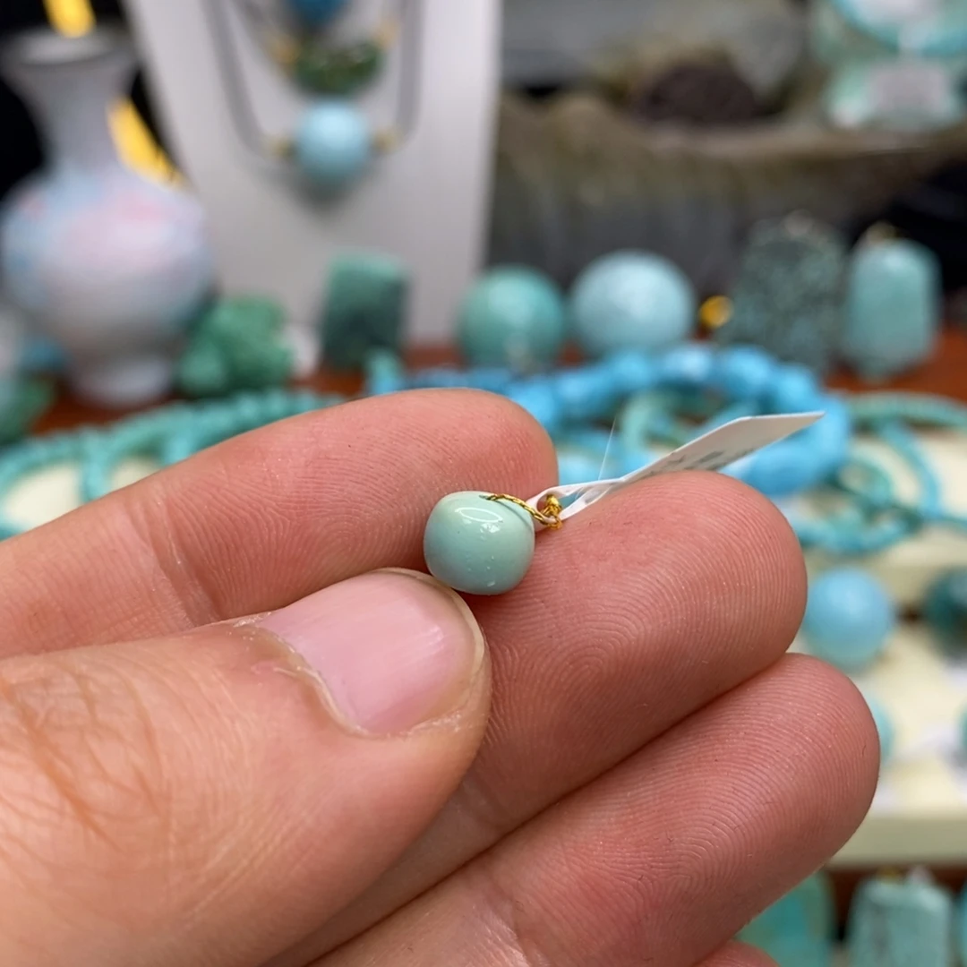 绿松石未镶嵌珠宝奇石7.6×6.5