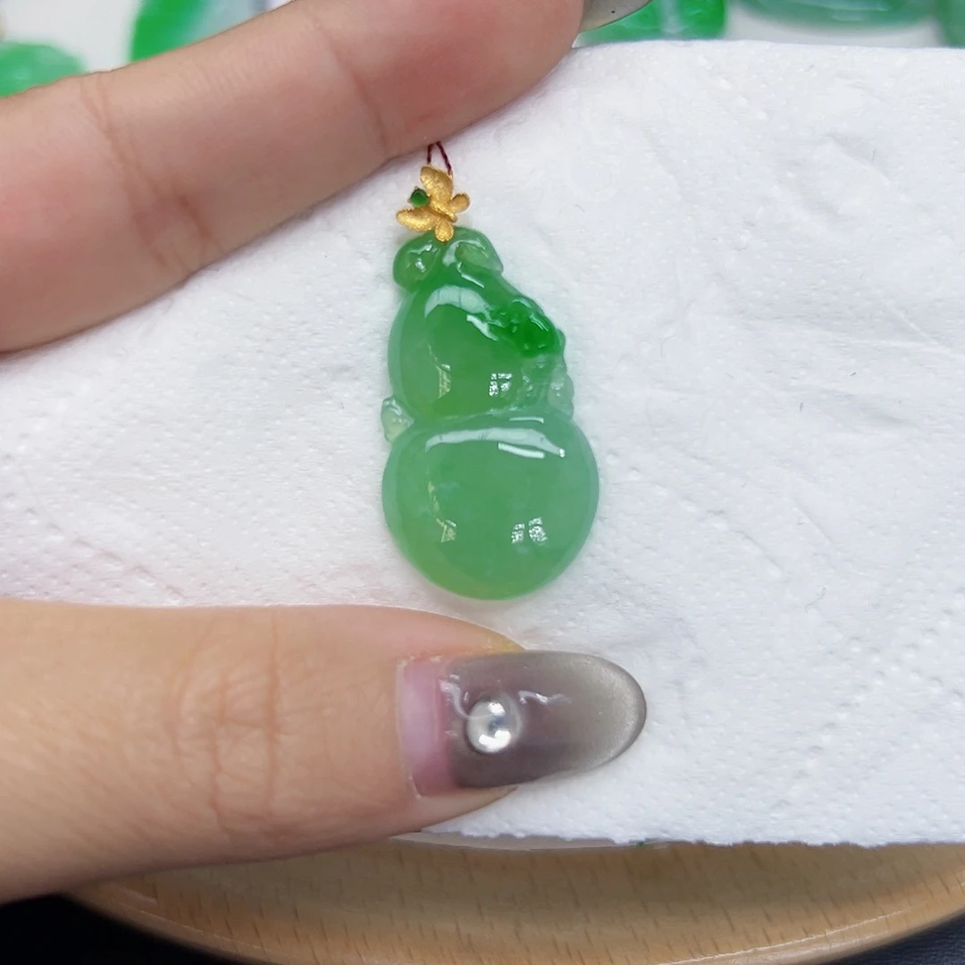 翡翠颈饰18K金镶嵌天然Ａ货翡翠