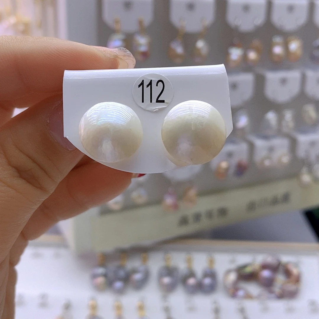 淡水珍珠耳饰未镶嵌