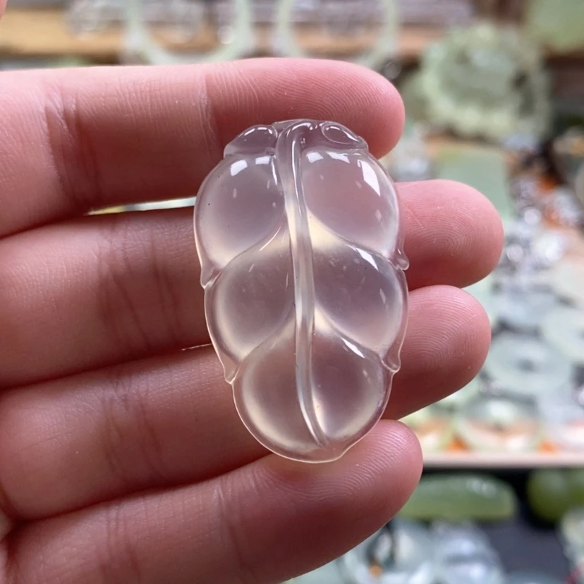 【闪购商品】蛇纹石玉未镶嵌颈饰