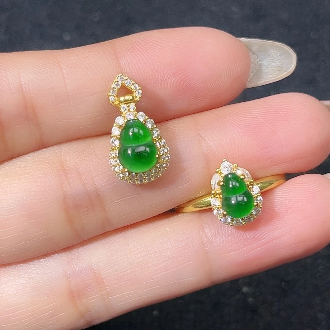 翡翠未镶嵌颈饰赠皮绳