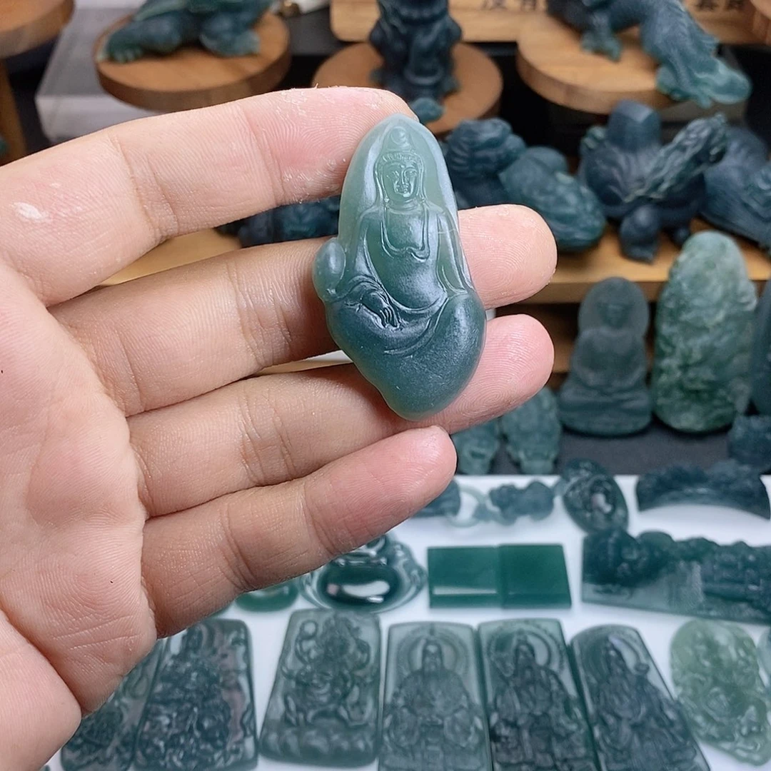 定制翡翠未镶嵌观音