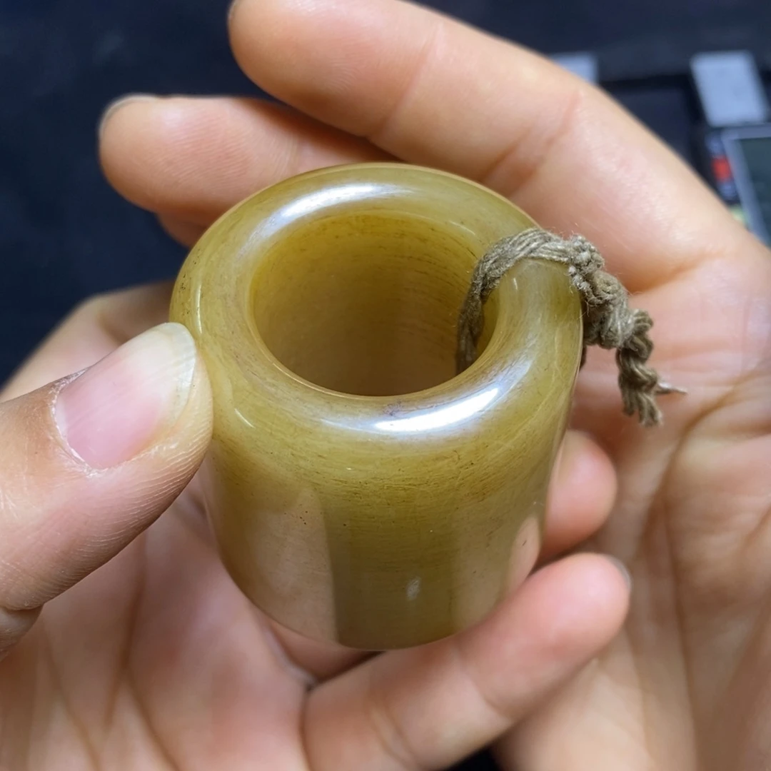 未镶嵌和田玉（糖玉）挂件