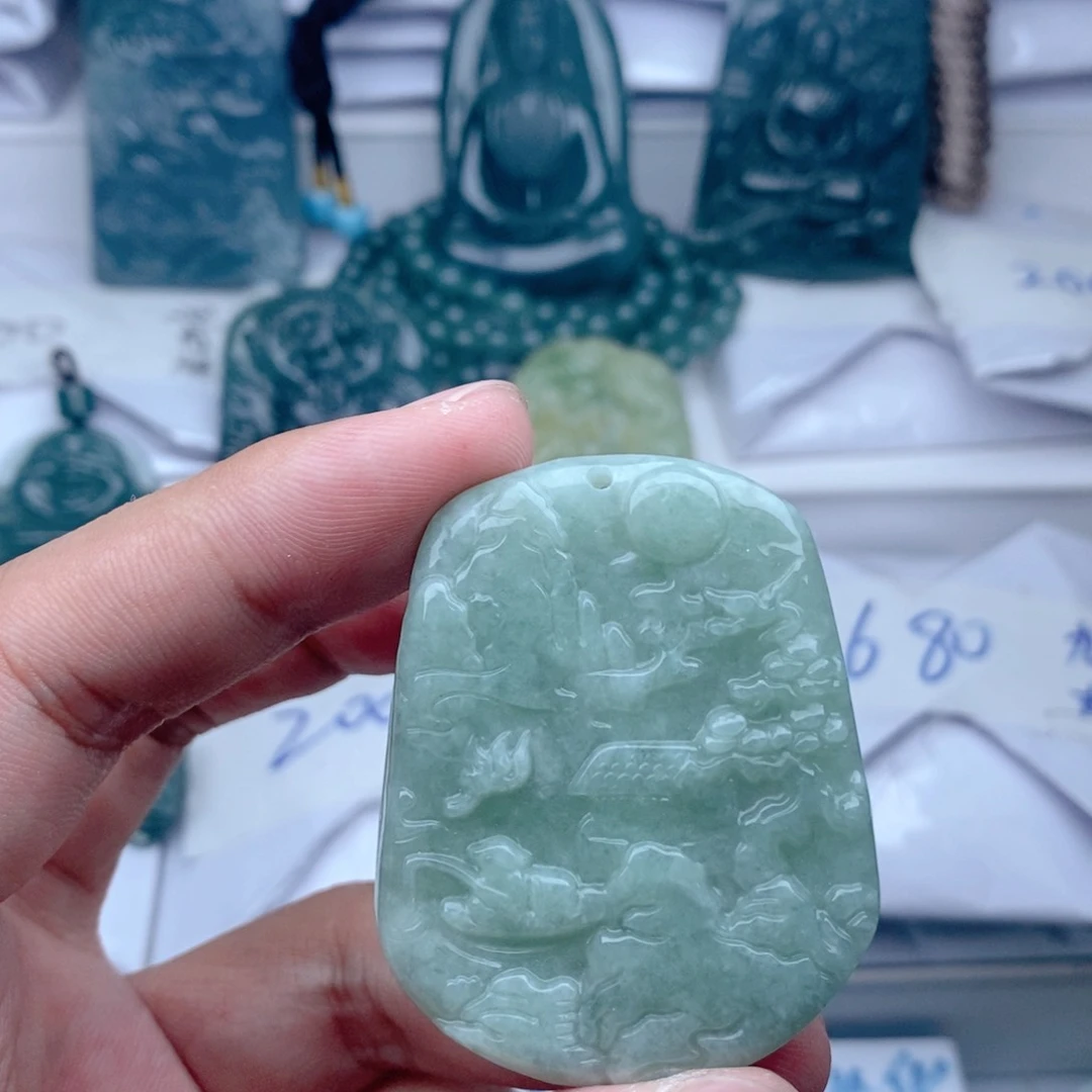 【闪购商品】颈饰未镶嵌翡翠