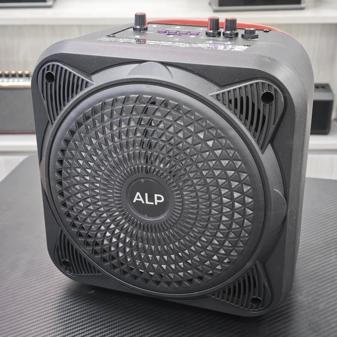 无线蓝牙音箱8507手提便携式炫彩灯光话筒调节户外大功率蓝牙音响