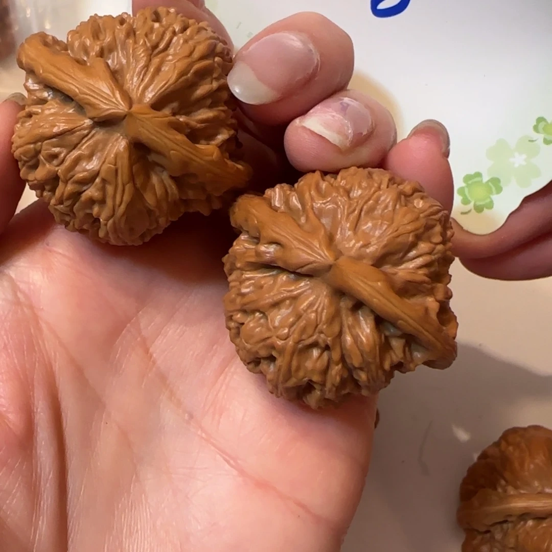 吊坠文玩核桃18号三角白4.1