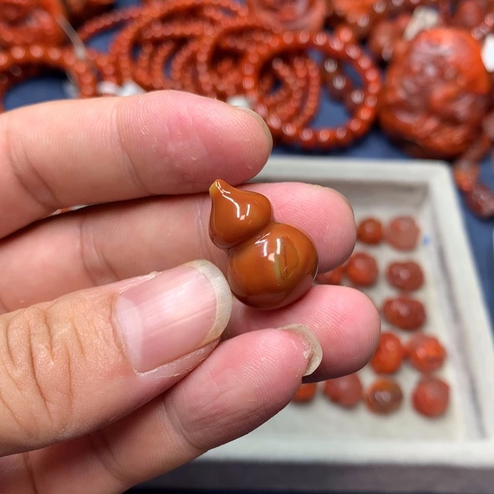 吊坠(不含链)未镶嵌南红玛瑙