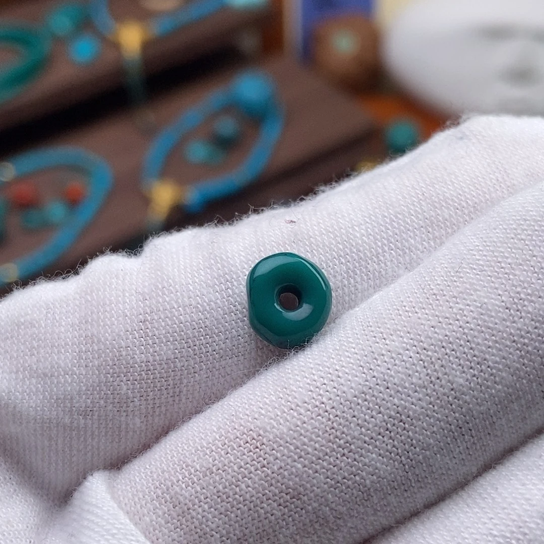 尘***绿松石未镶嵌绿松石配饰