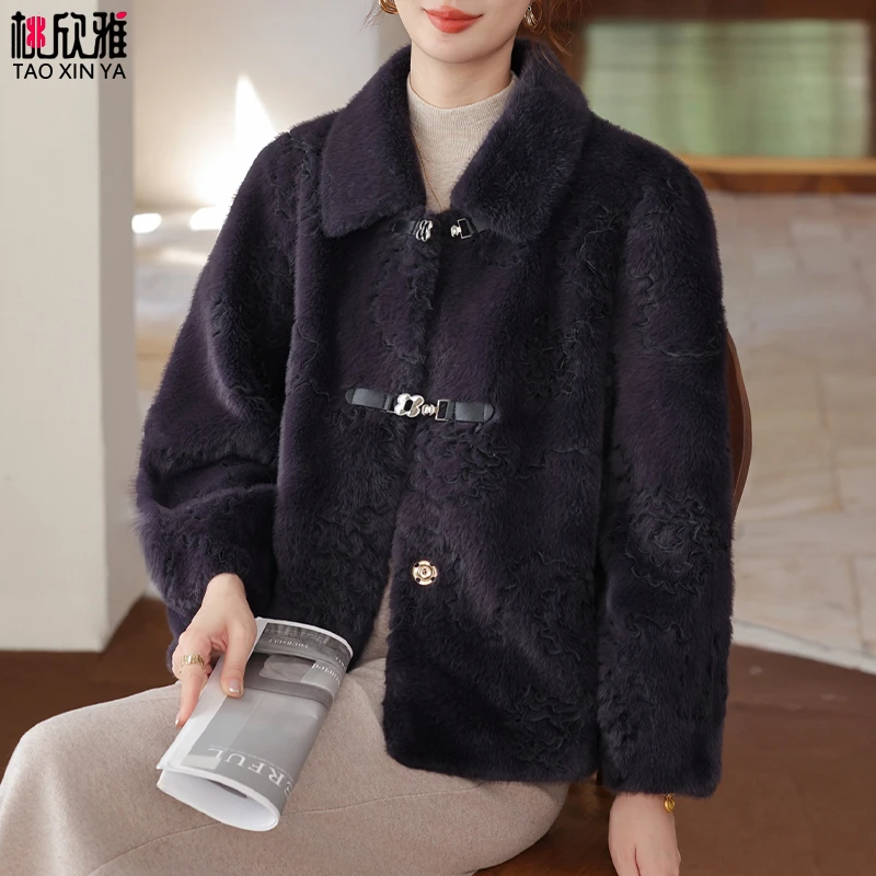 妈妈秋冬洋气短款上衣贵夫人冬装大衣中老年女皮毛一体水貂绒外套