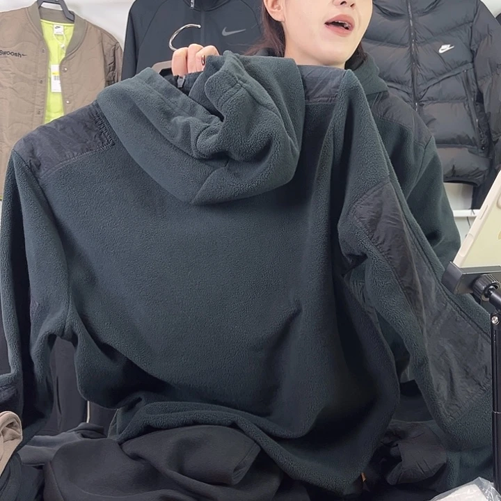 4883黑色外套L码130-150斤不退换