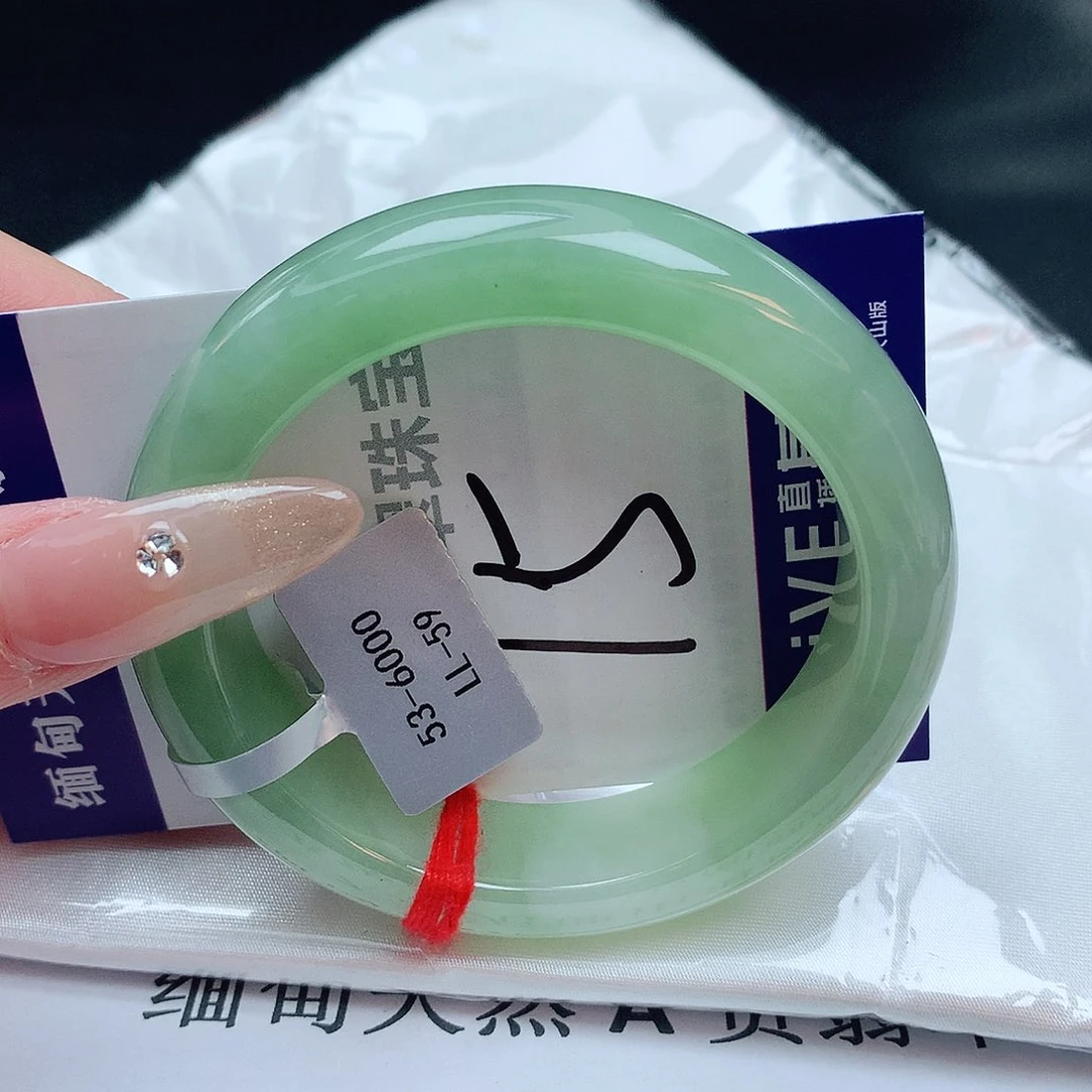 翡翠手镯未镶嵌缅甸天然a货翡翠手镯