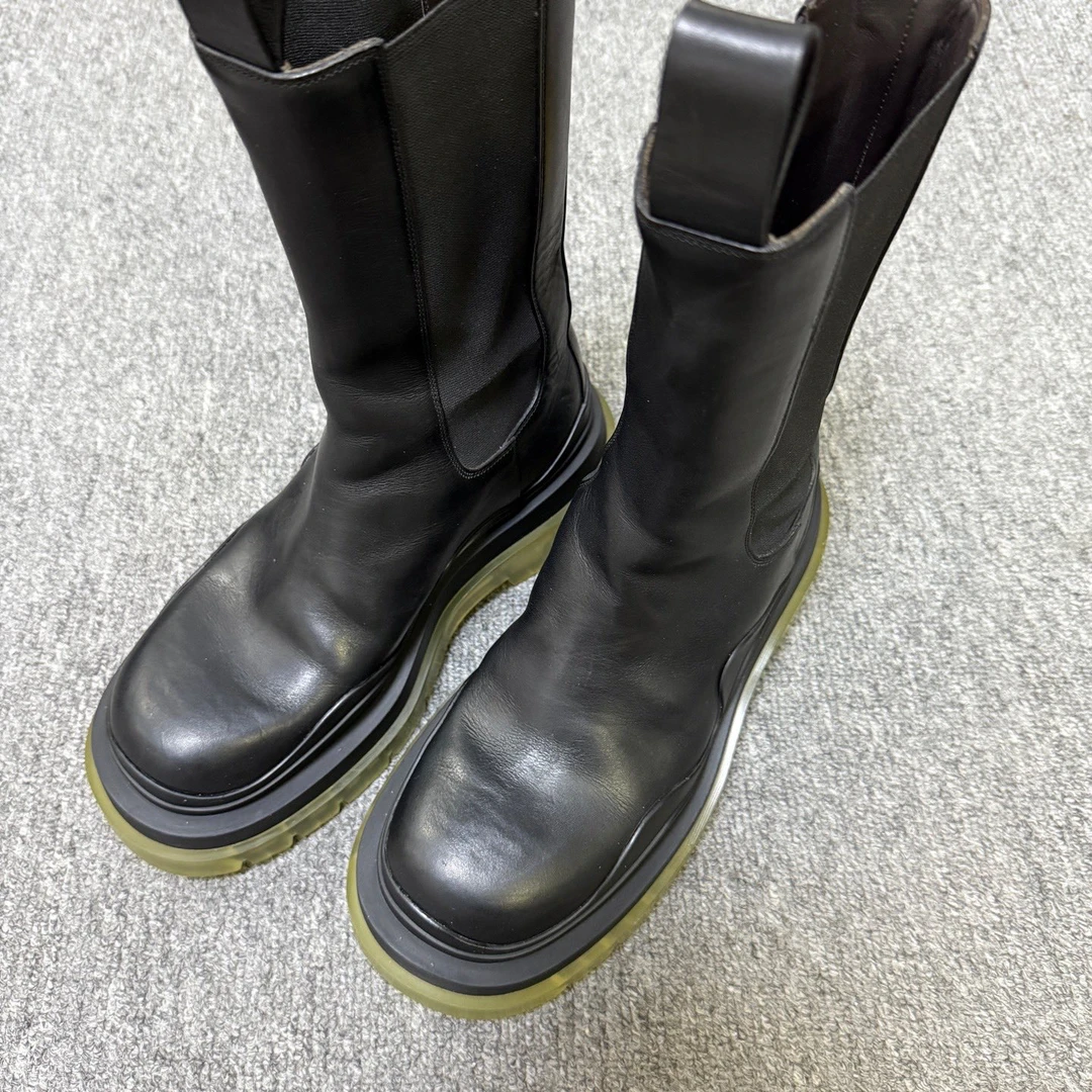 95新 BOTTEGA VENETA/葆蝶家 时尚套穿短筒切尔西靴 37.5码/10339