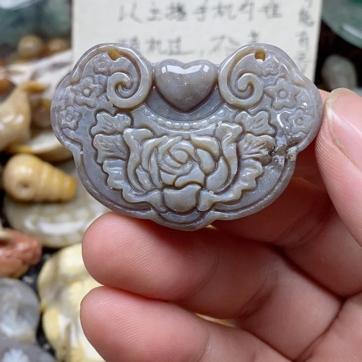 硅化珊瑚（珊瑚玉）未镶嵌颈饰浅****水