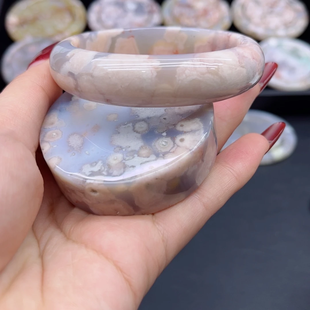 玛瑙/玉髓手镯未镶嵌57