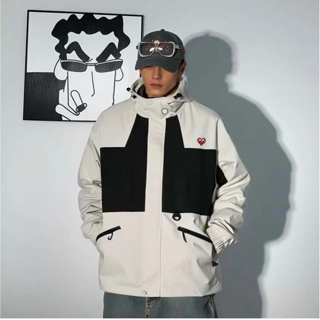 【秋冬新品】桃心男女同款三防山系拼色冲锋夹克#886