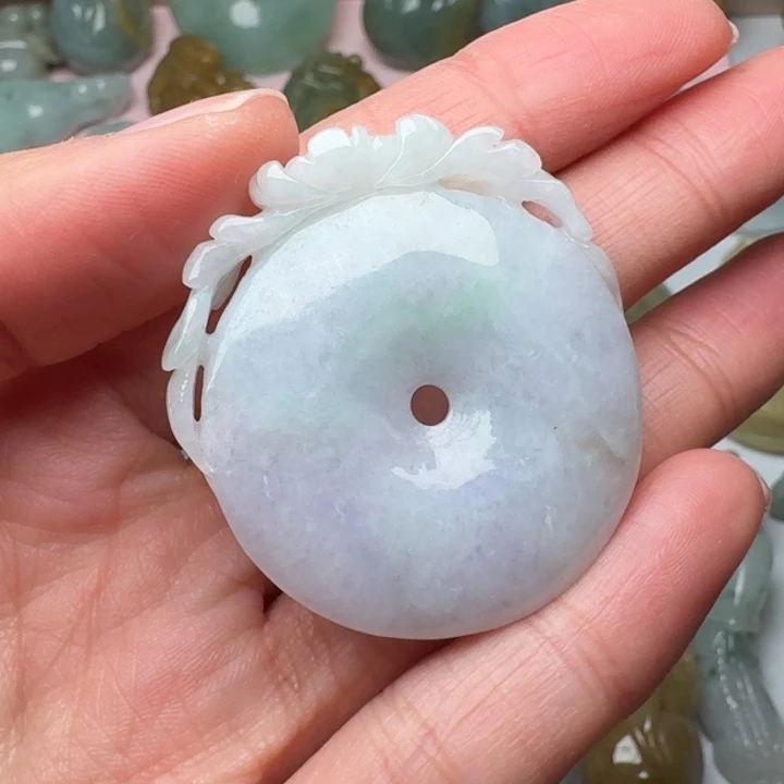 翡翠未镶嵌颈饰吊坠