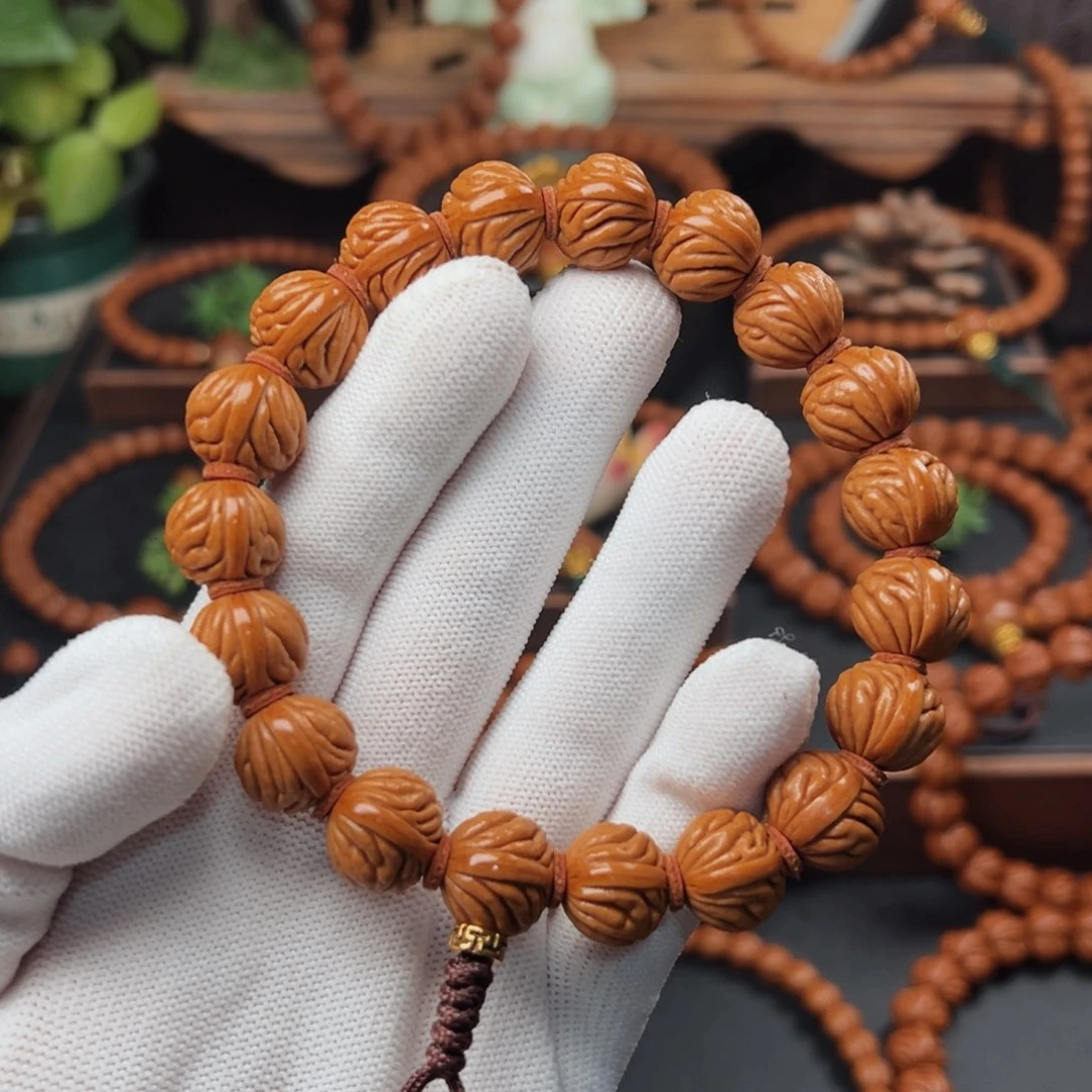 吊坠桃核1.4祥云手持