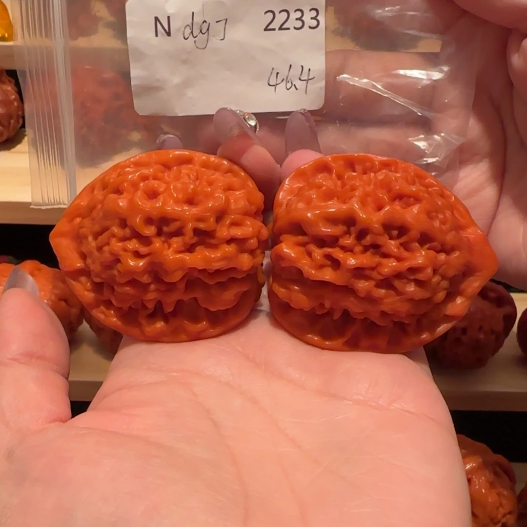 N***店文玩核桃吊坠玉化官帽46精品