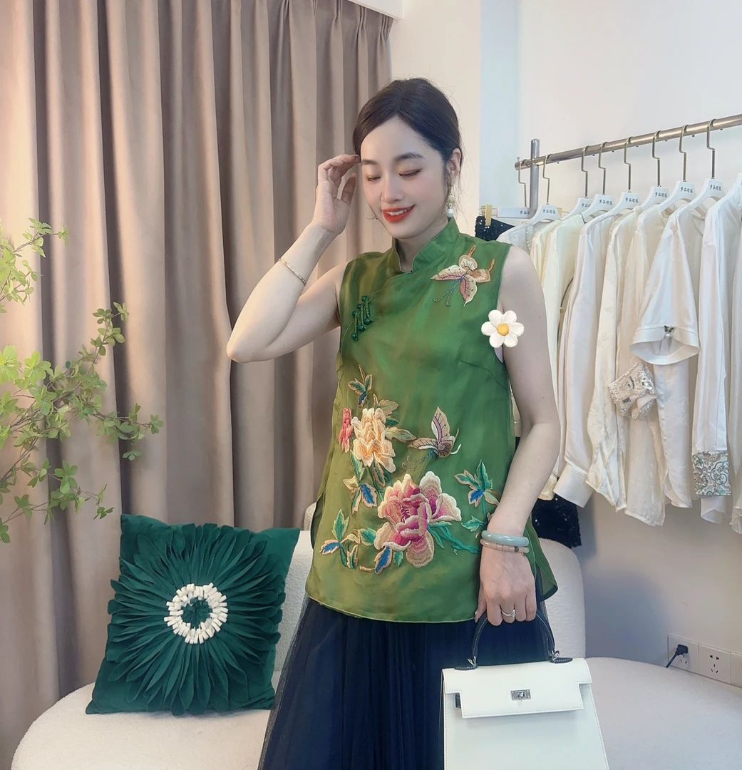 国风原创设计立体刺绣  百分百桑蚕丝上衣  真丝重工绣花轻奢外搭