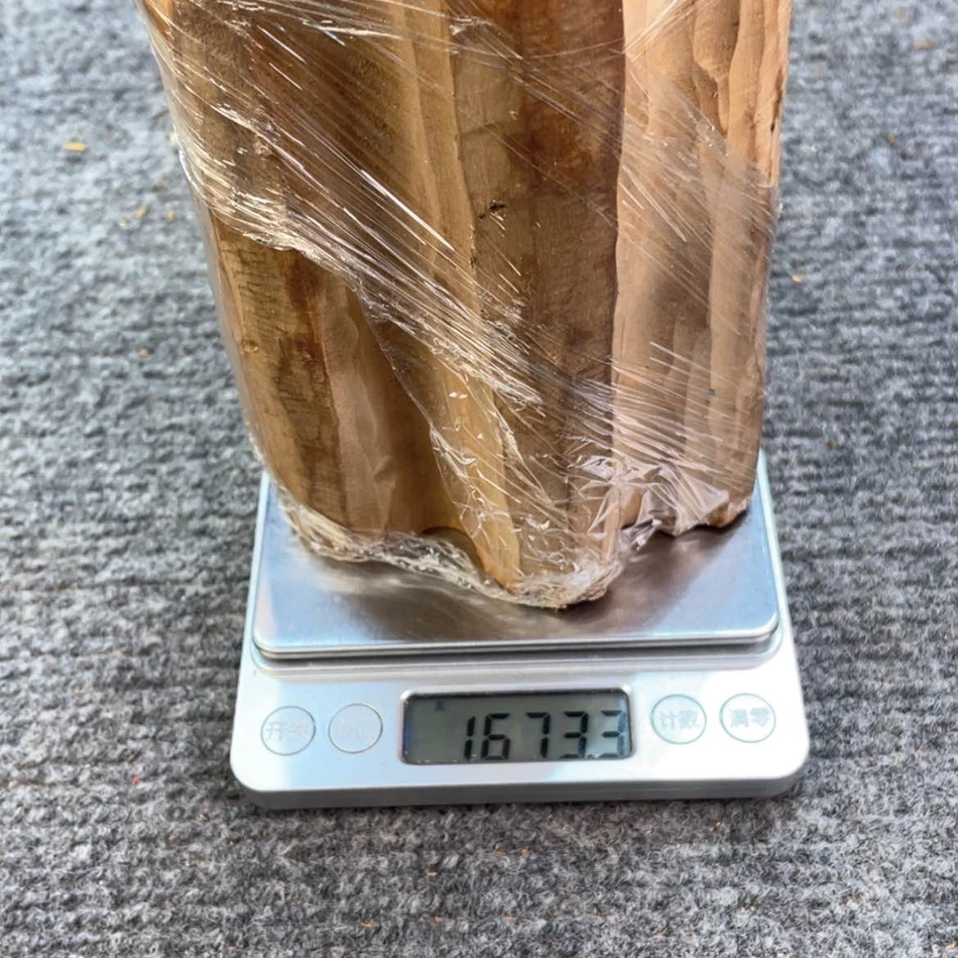 【闪购商品】檀香木正区老山檀香666666